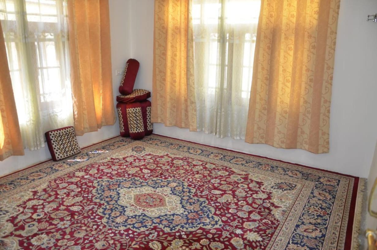 Srīnagar Mir Manzil Bed & Breakfast エクステリア 写真
