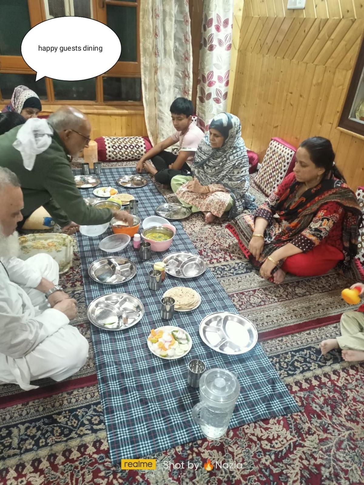 Srīnagar Mir Manzil Bed & Breakfast エクステリア 写真